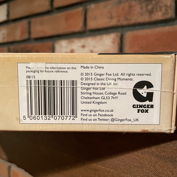 Dinner Party Game with the Mafia! Brand new factory sealed -fun to host / gift! - Picture 2 of 4